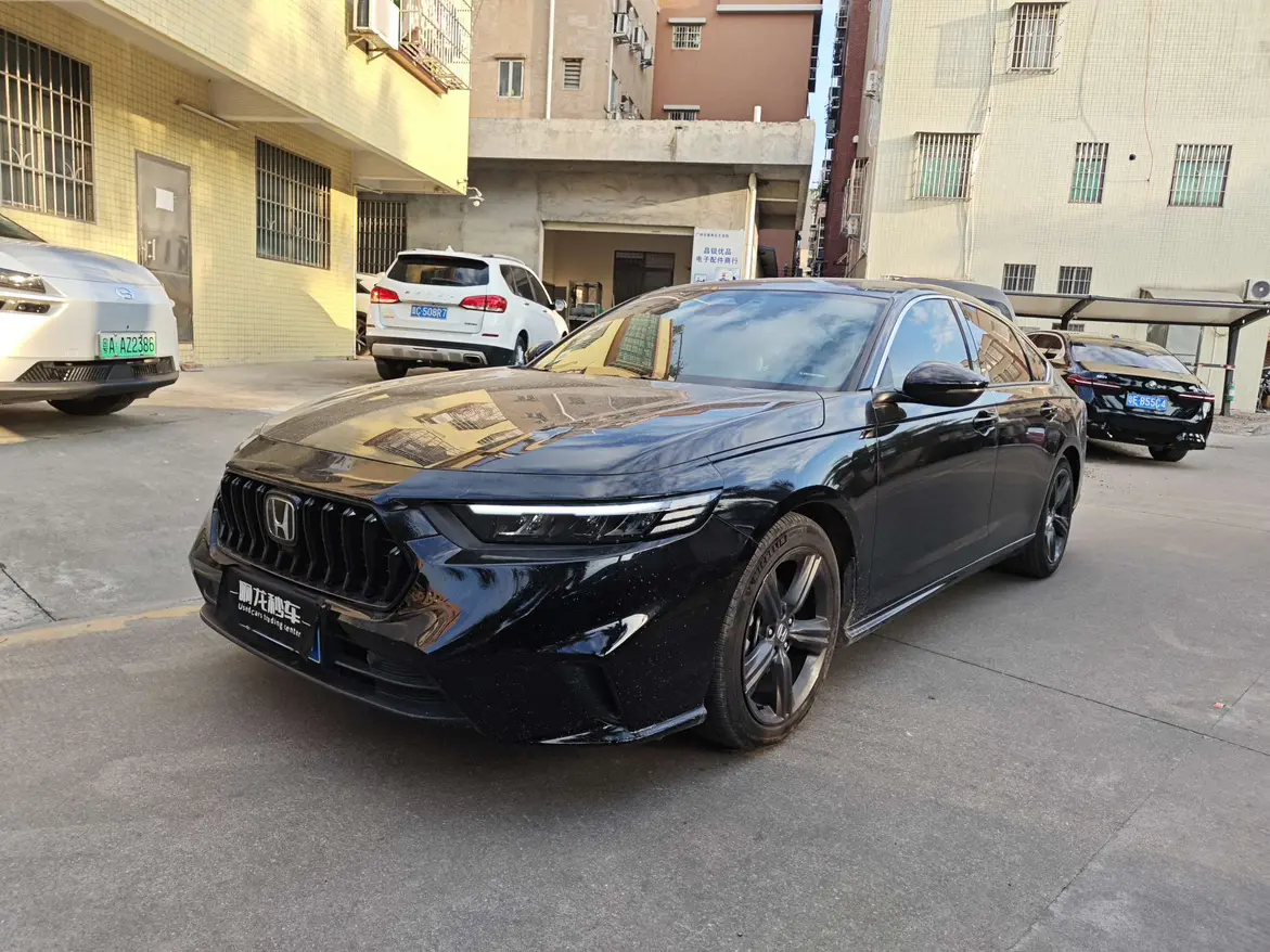 Honda Inspire (Yingshipai)  из Китая