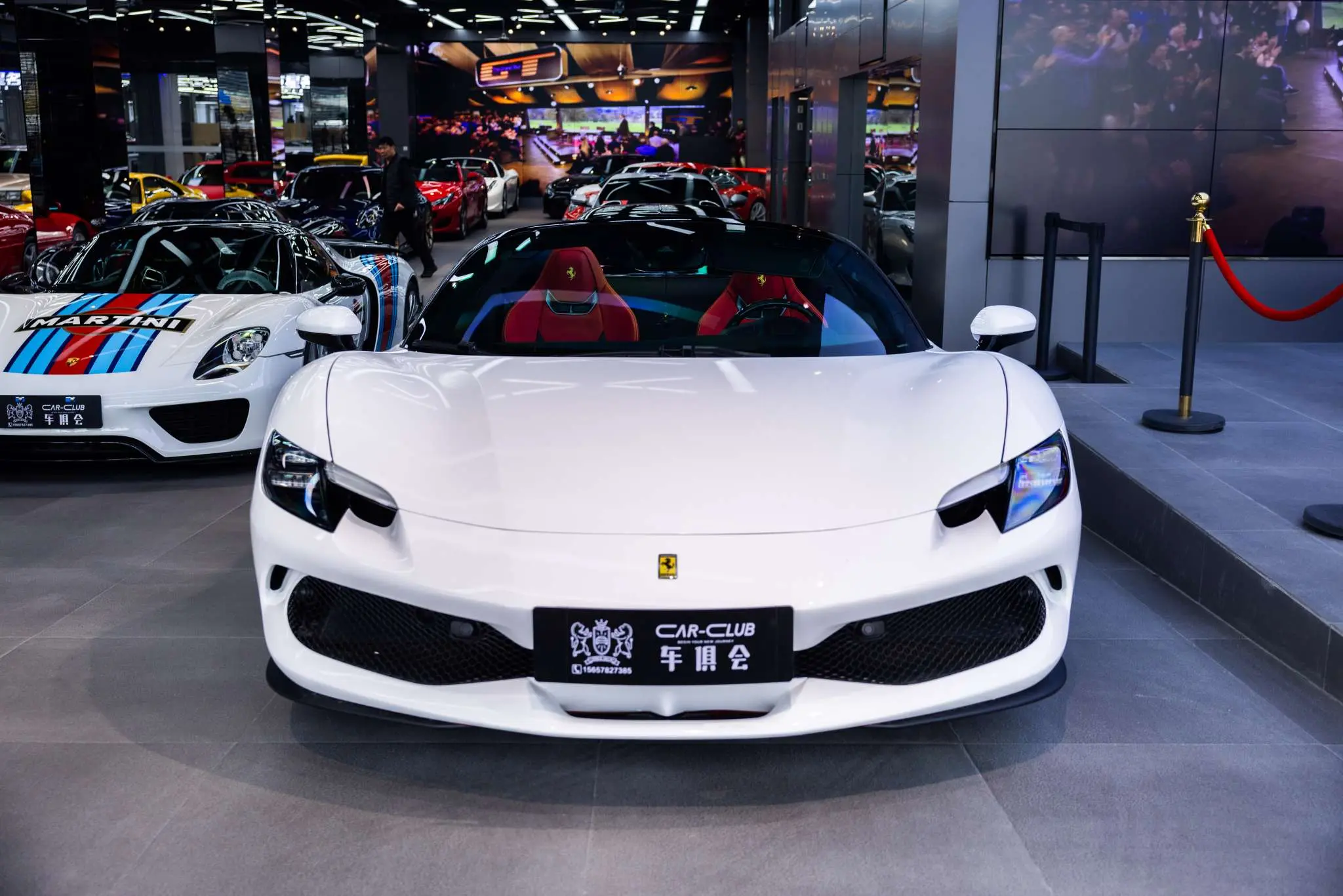 Ferrari 296  из Китая