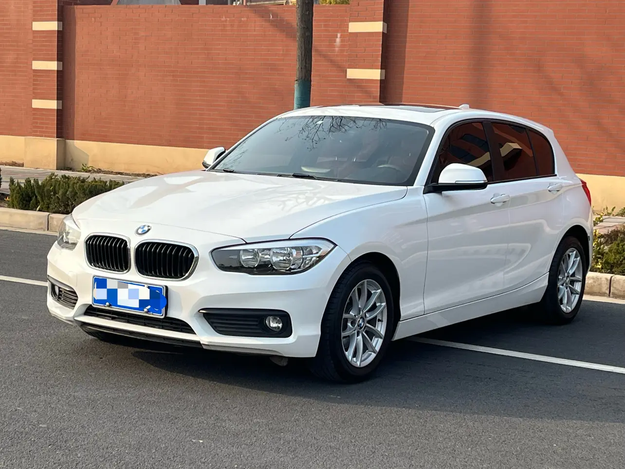 BMW 1 Series  из Китая