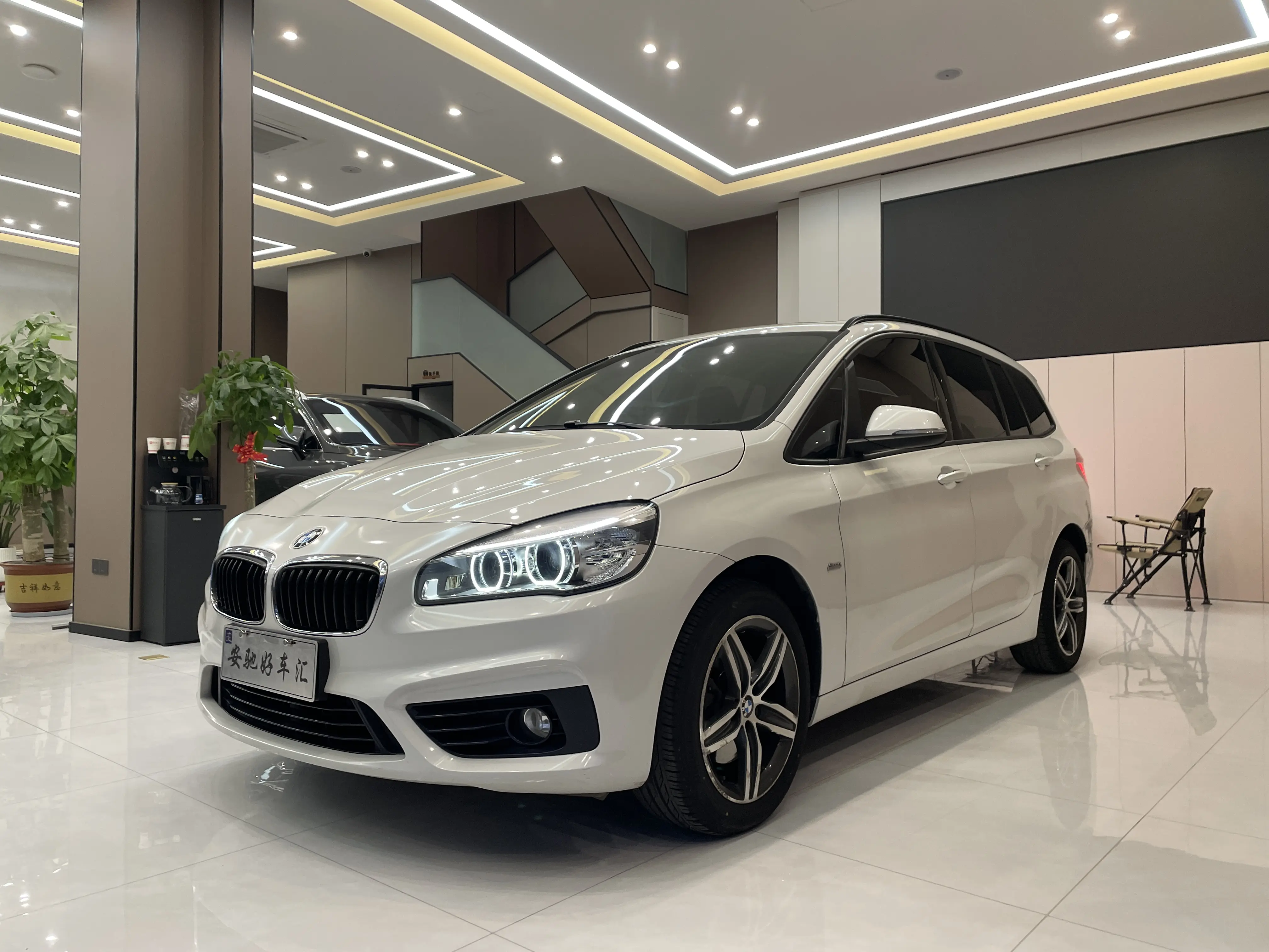 BMW 2 Series Gran Tourer  из Китая