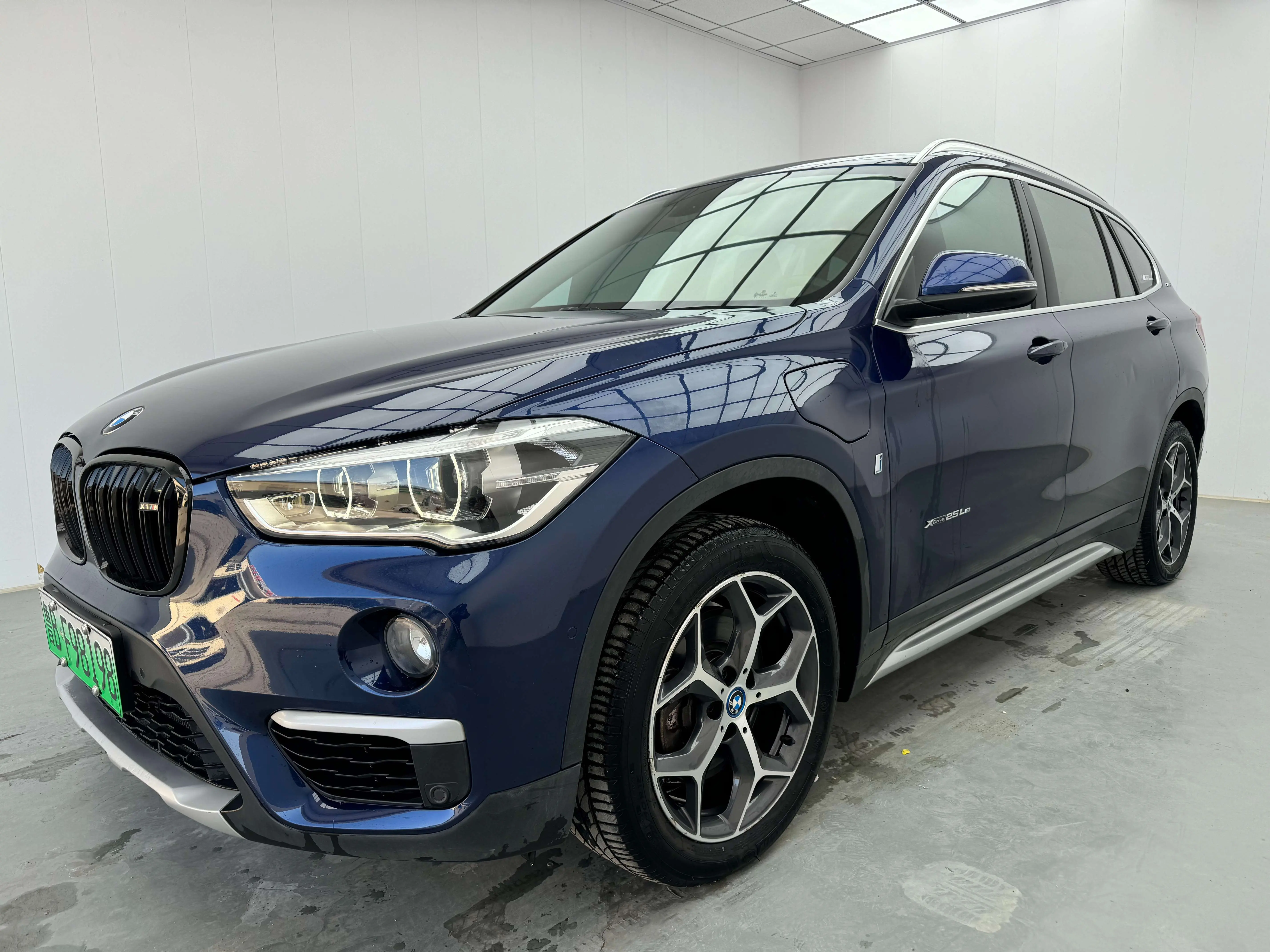 BMW X1 PHEV  из Китая