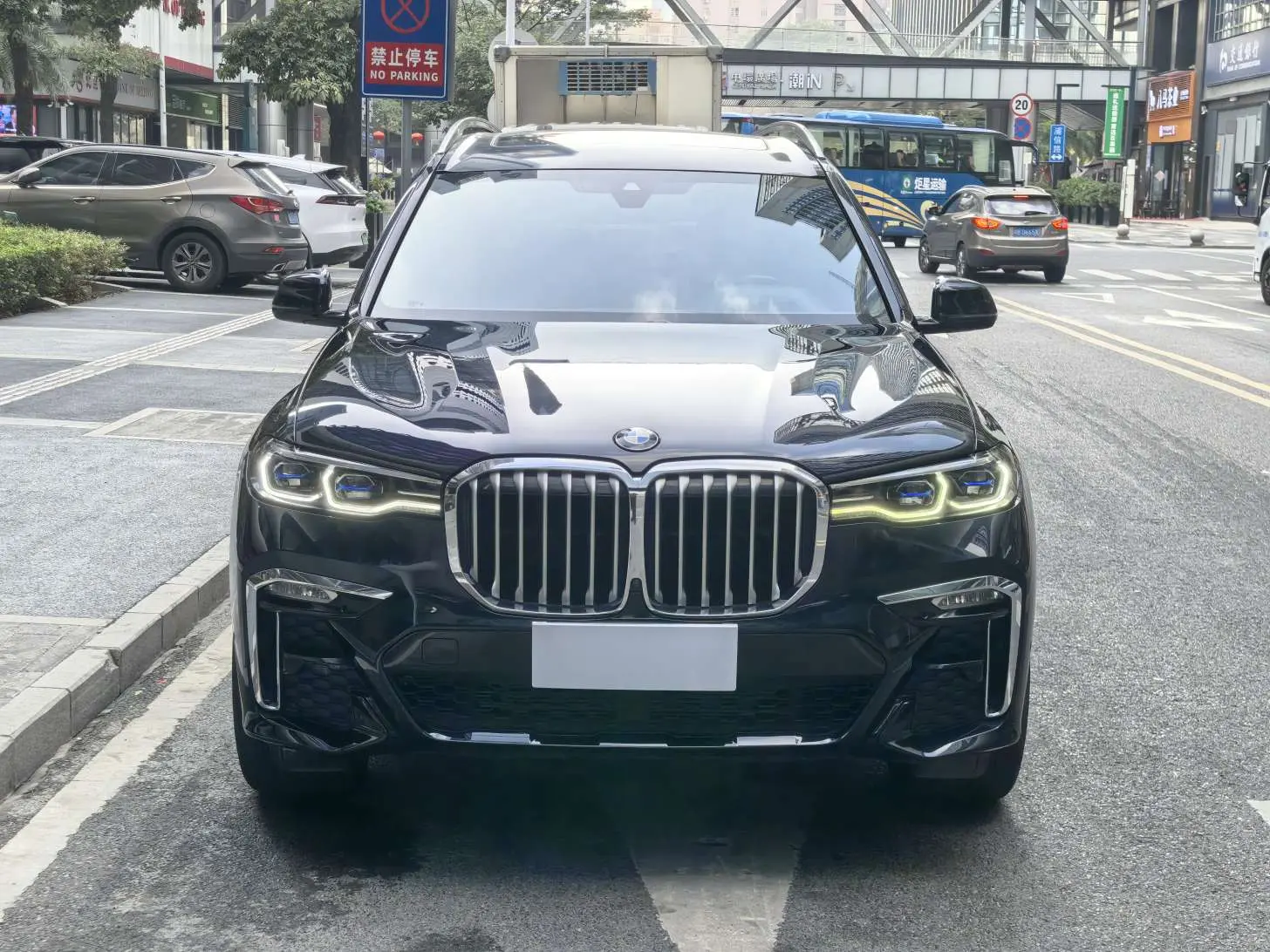 BMW X7  из Китая
