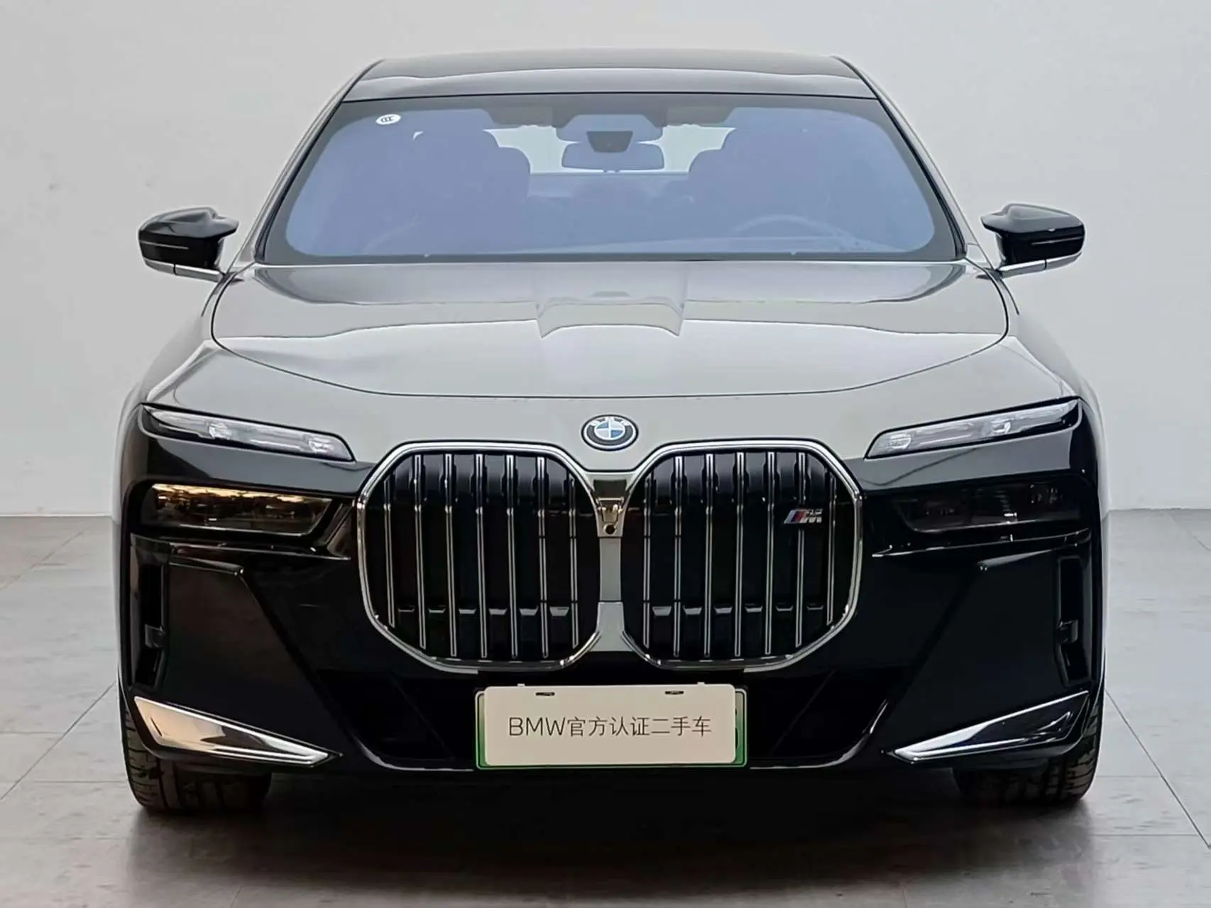 BMW 7 Series PHEV  из Китая