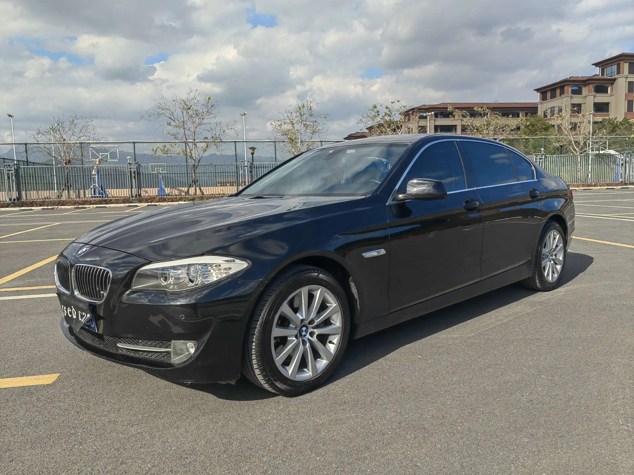 BMW 5 Series  из Китая
