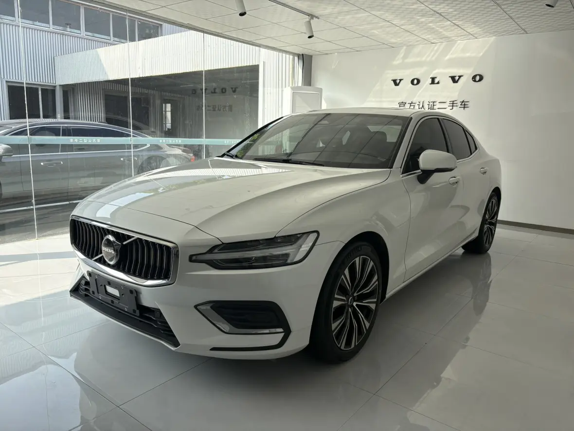 Volvo S60  из Китая
