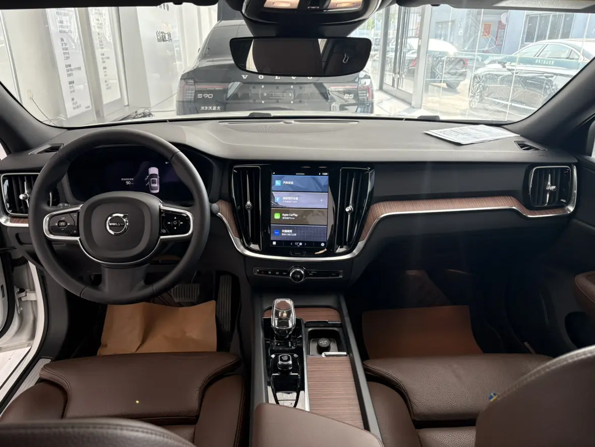 Volvo S60  из Китая