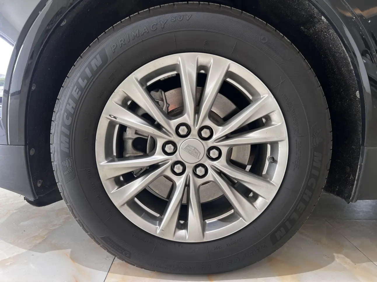 Cadillac XT5  из Китая