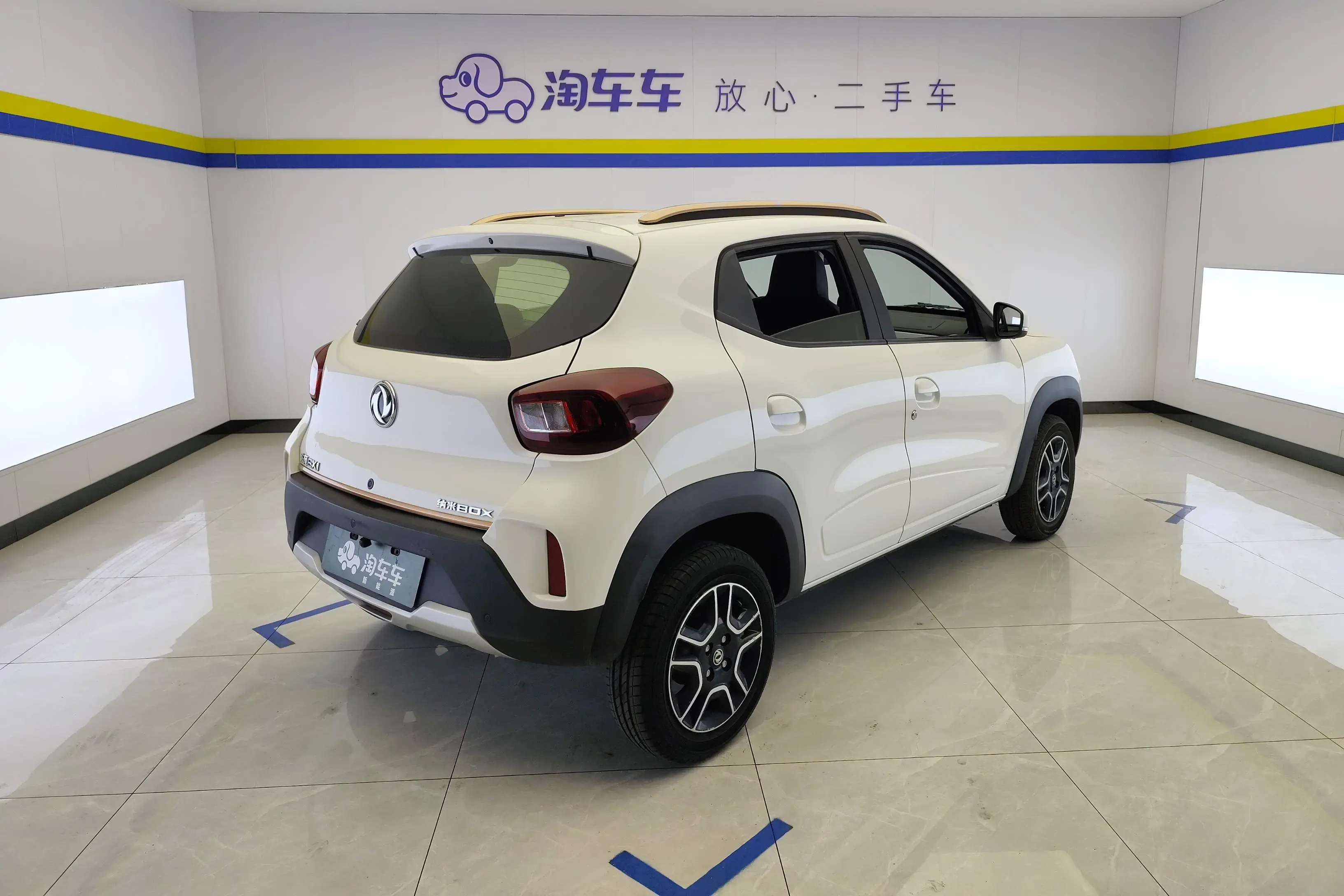 Dongfeng Nano BOX  из Китая
