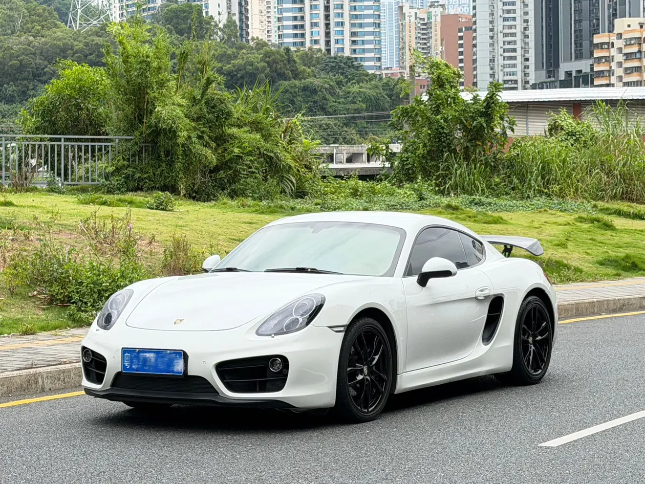 Porsche Cayman  из Китая