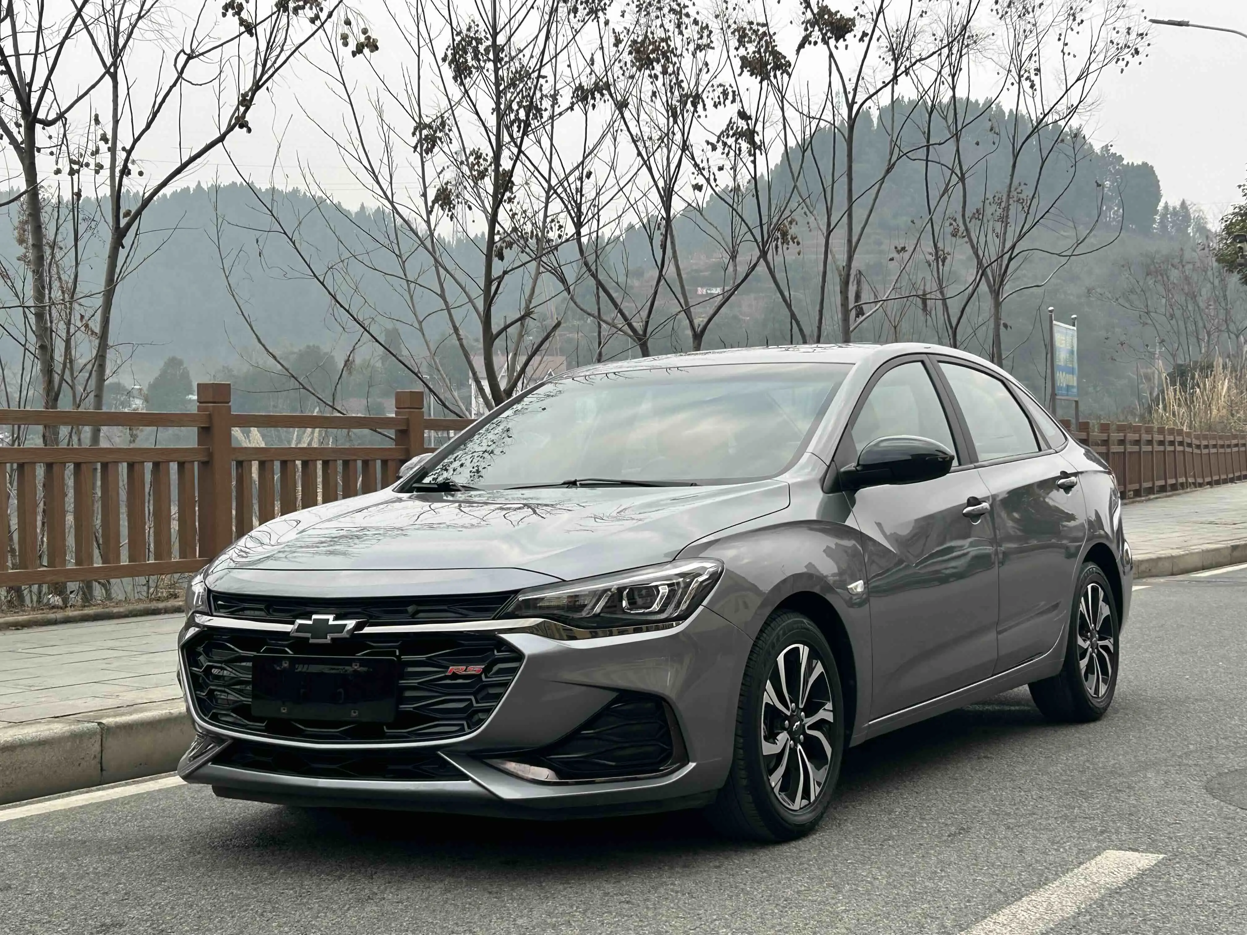 Chevrolet Monza (Cruze)  из Китая