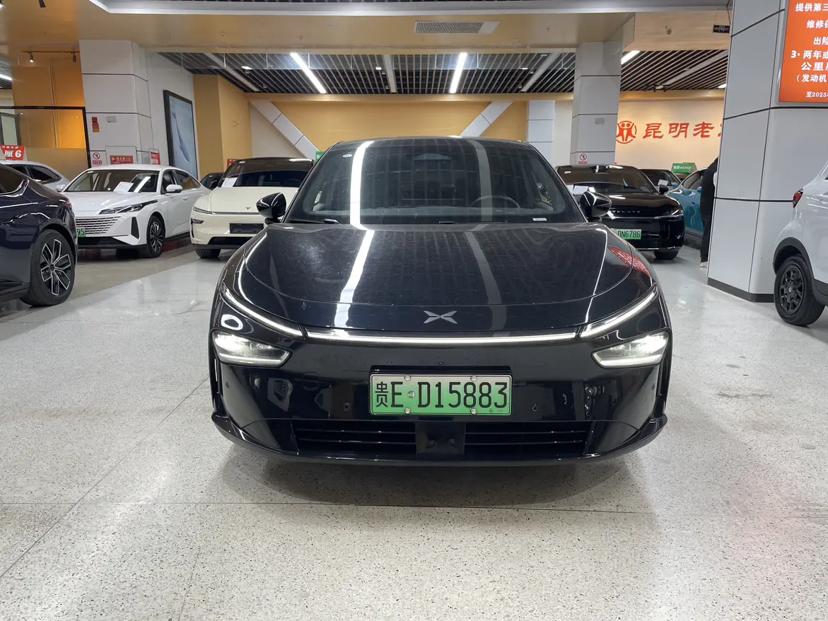 Xpeng P7+  из Китая