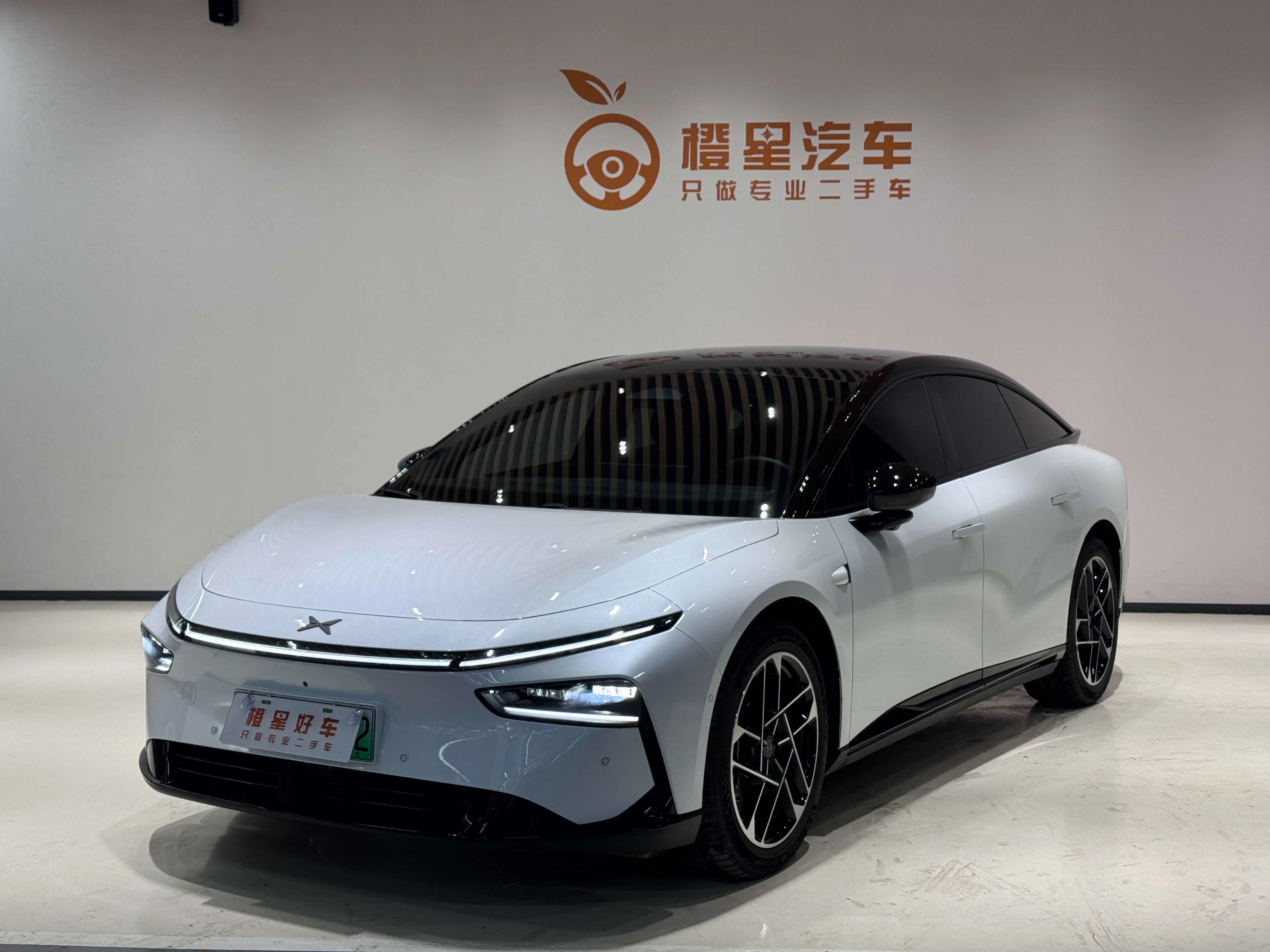 Xpeng P7+  из Китая