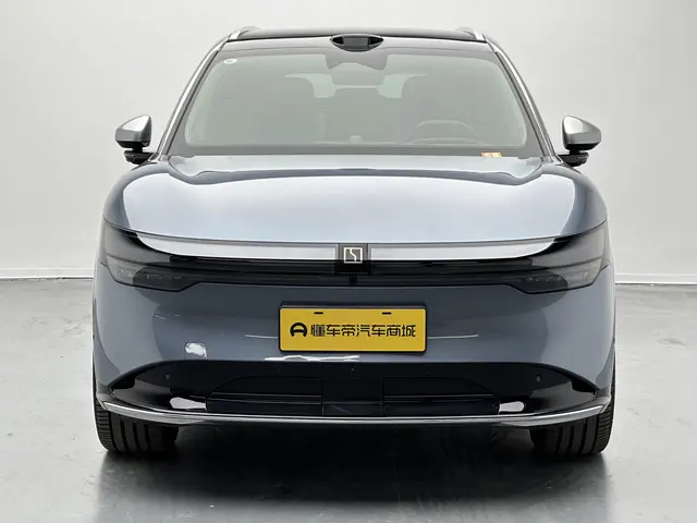 ZEEKR 7X  из Китая