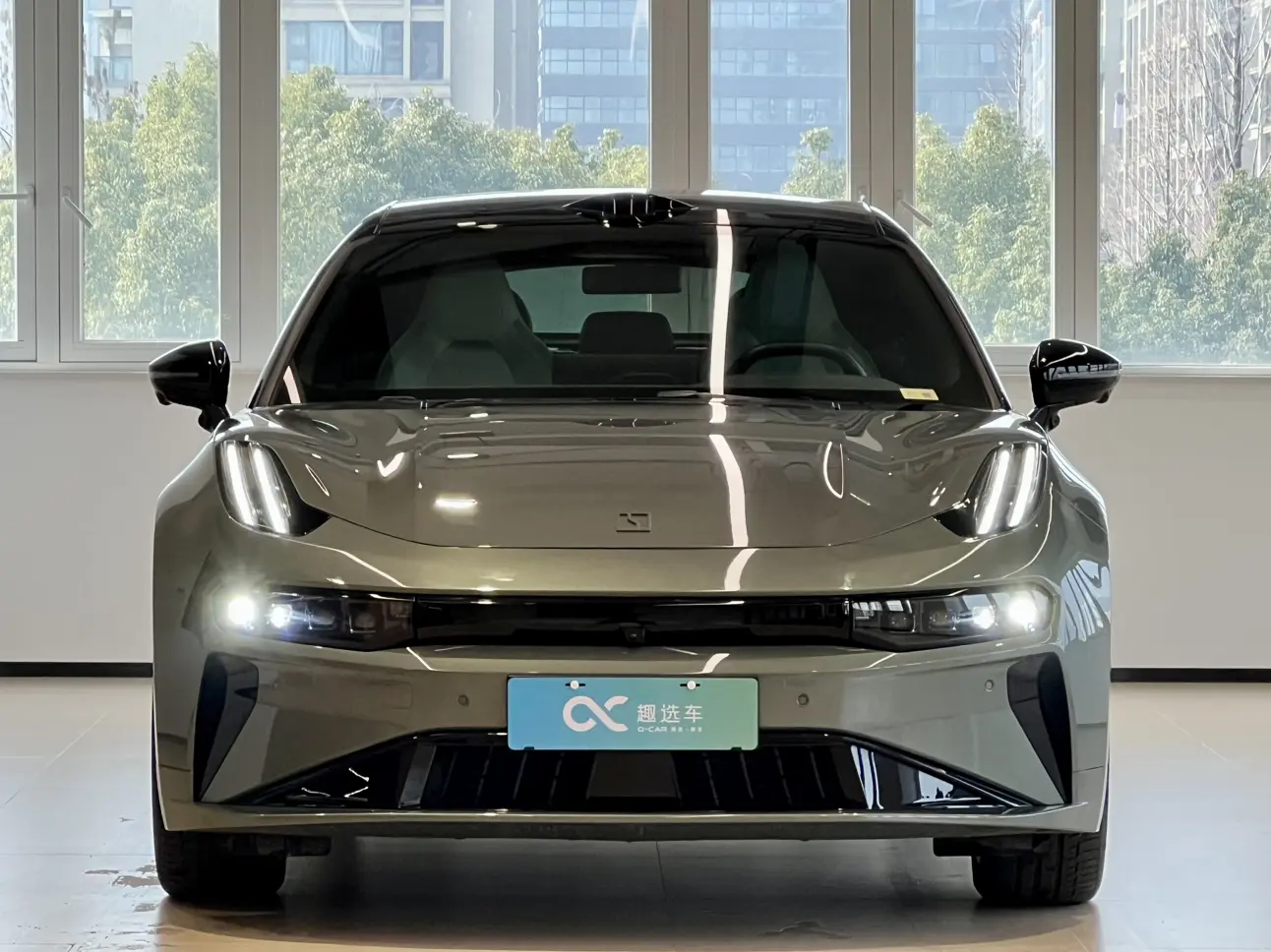 ZEEKR 001  из Китая