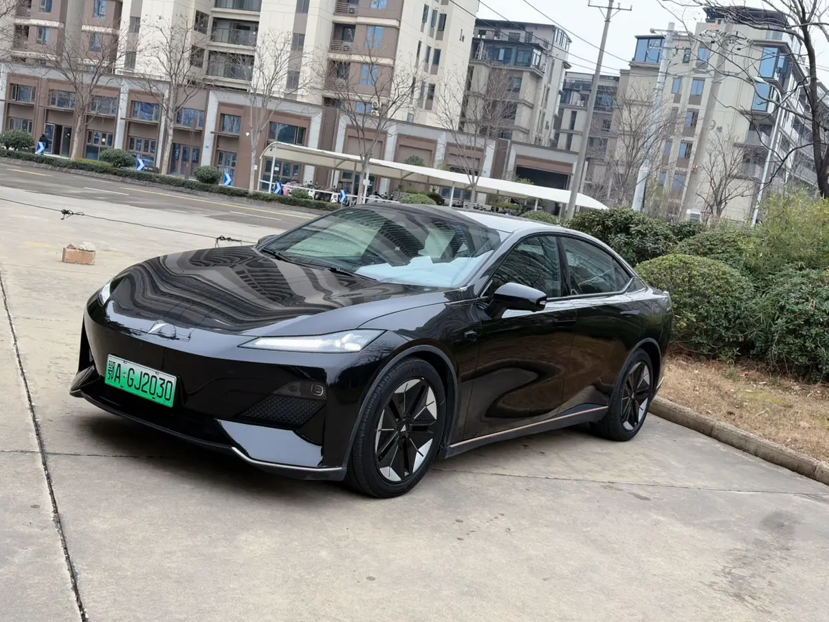 Deepal Dark blue SL03  из Китая