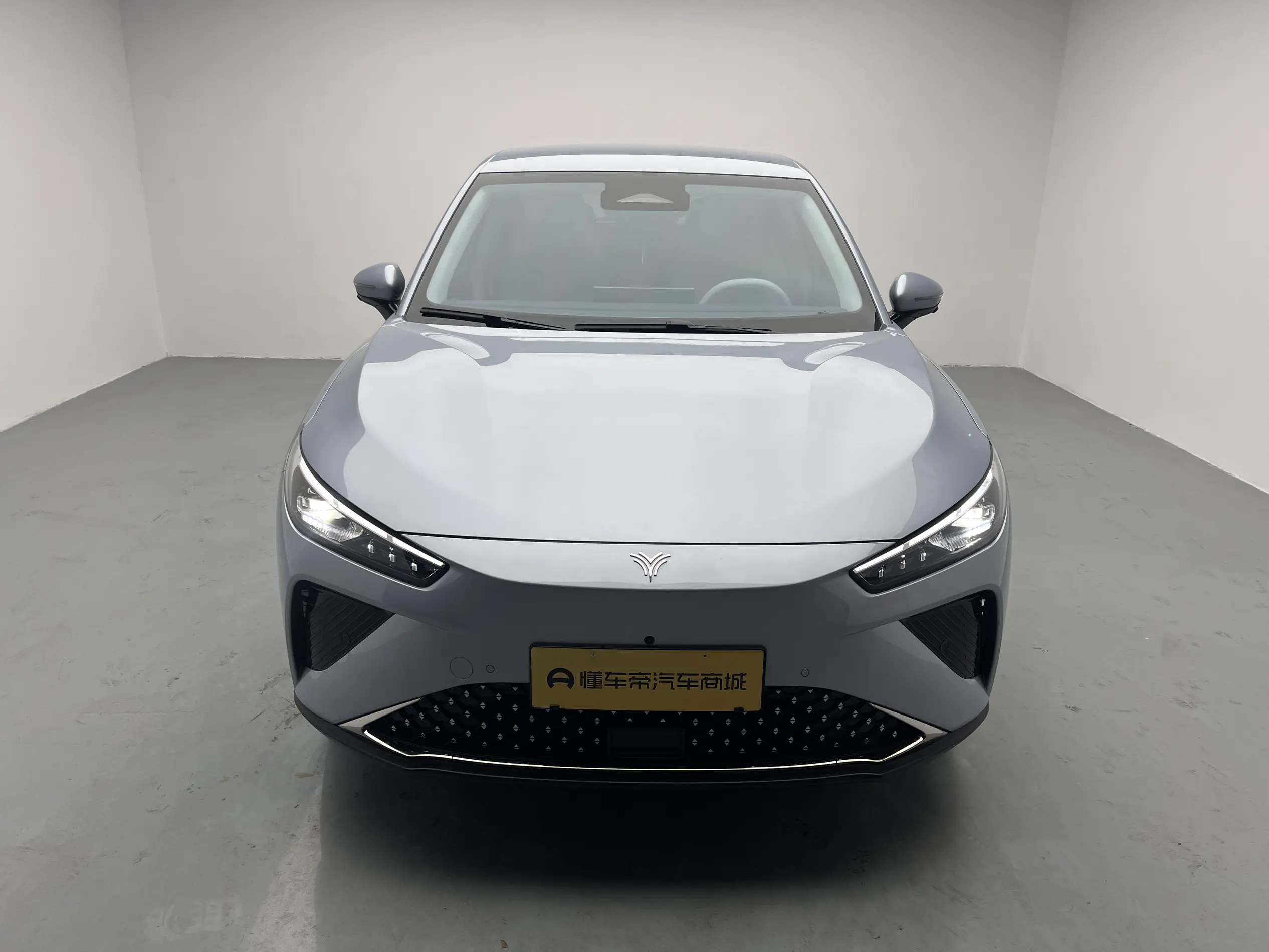 NETA Nezha L  из Китая