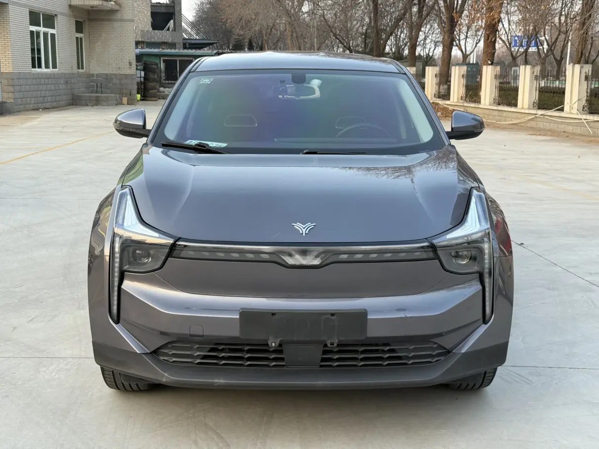 NETA NezhaU  из Китая