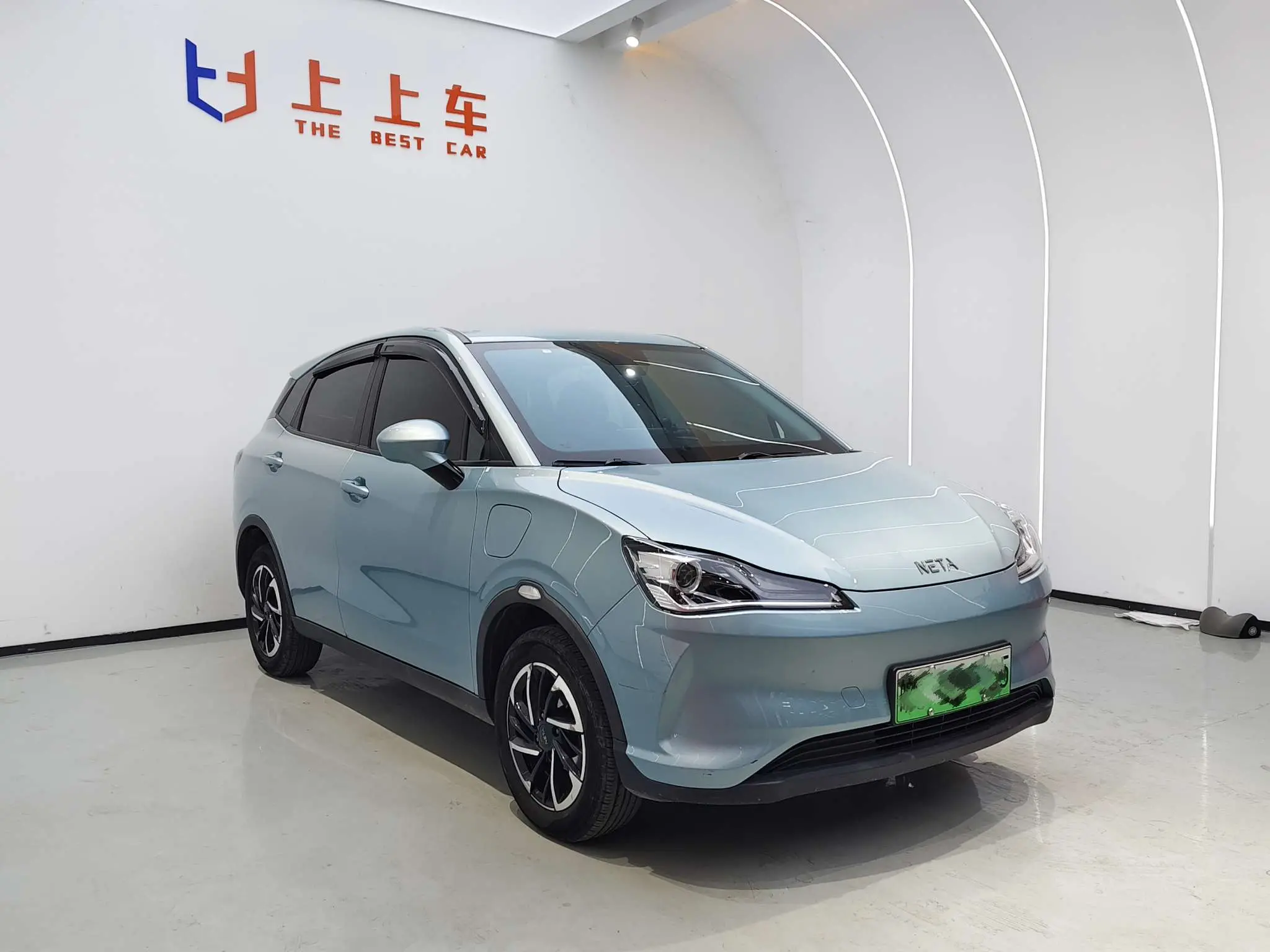 NETA Nezha V  из Китая