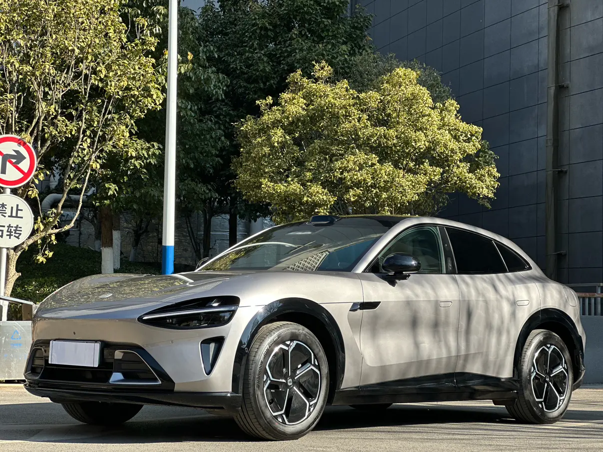 Xiaomi car Xiaomi YU7  из Китая