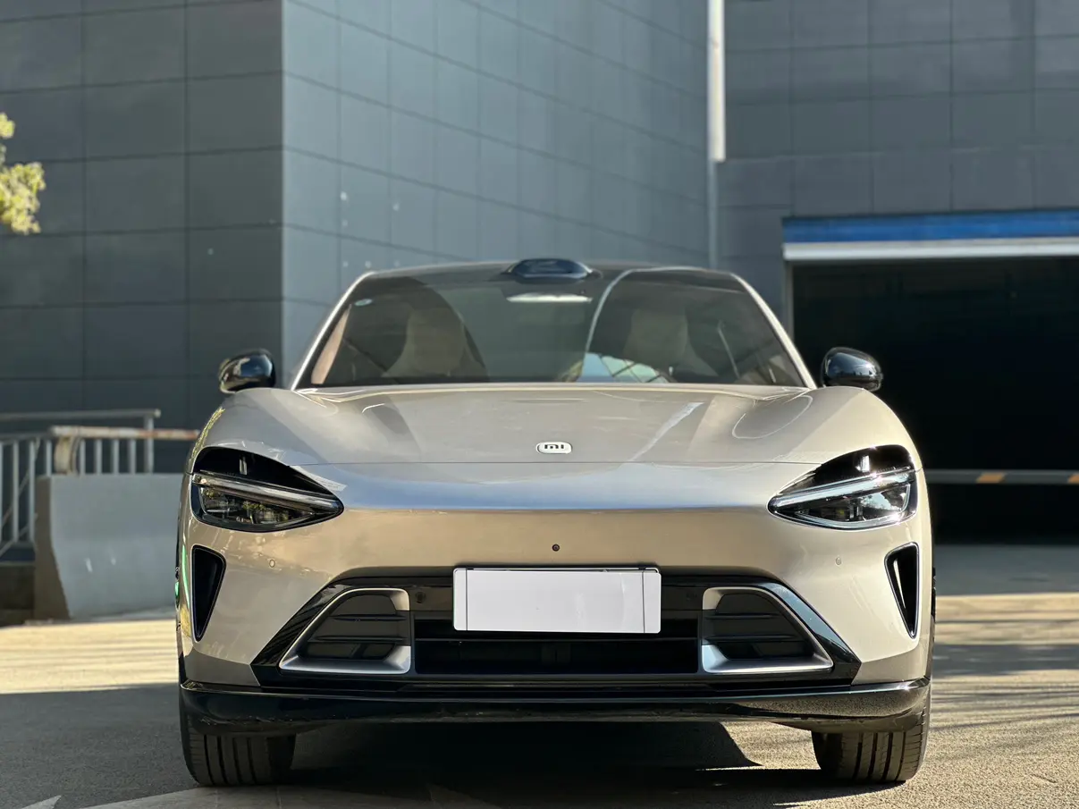 Xiaomi car Xiaomi YU7  из Китая