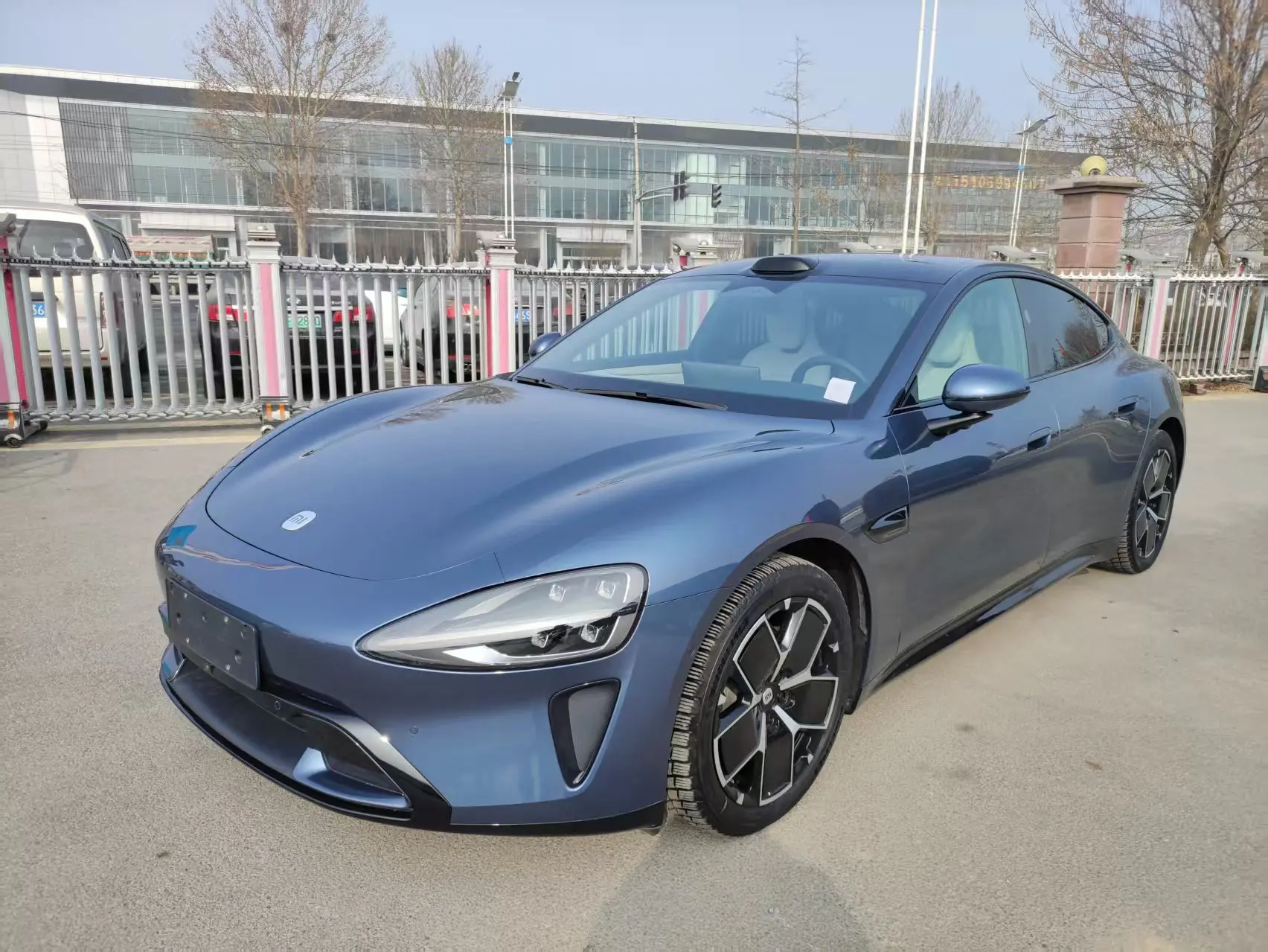 Xiaomi car Xiaomi SU7  из Китая