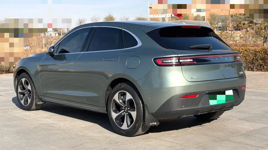 AITO M5 (Wenjie M5)  из Китая