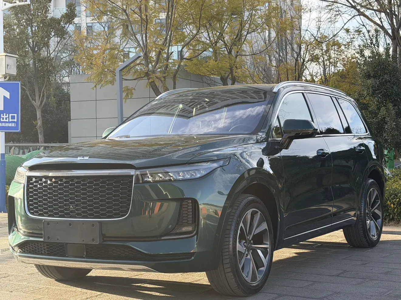 Li ONE (Ideal ONE)  из Китая