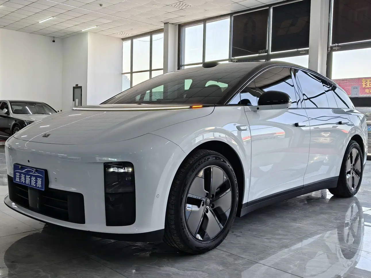 Li Ideal i6  из Китая