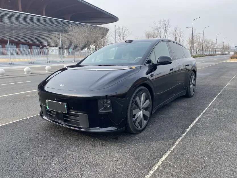 Li Ideal i6  из Китая