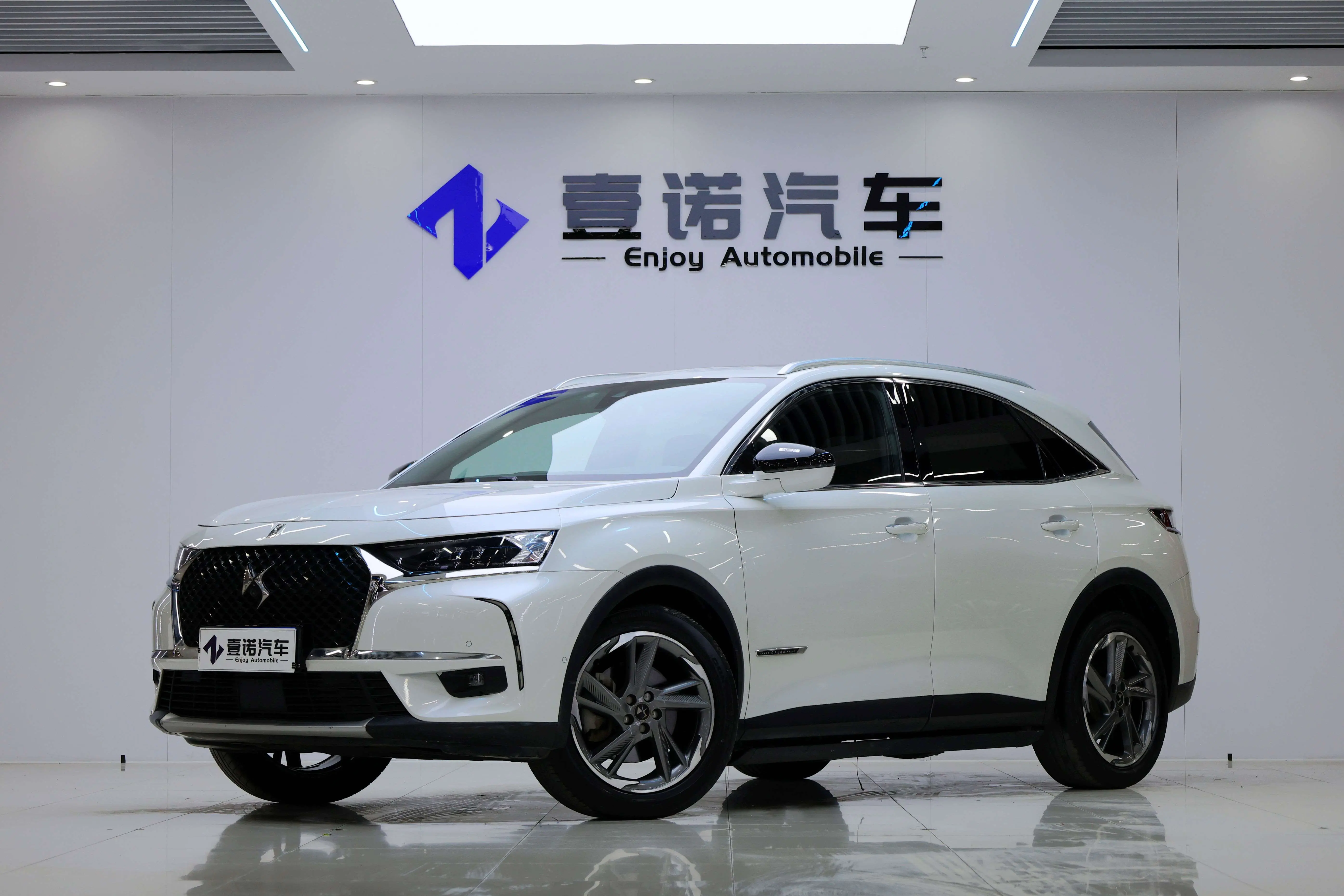 DS 7  из Китая