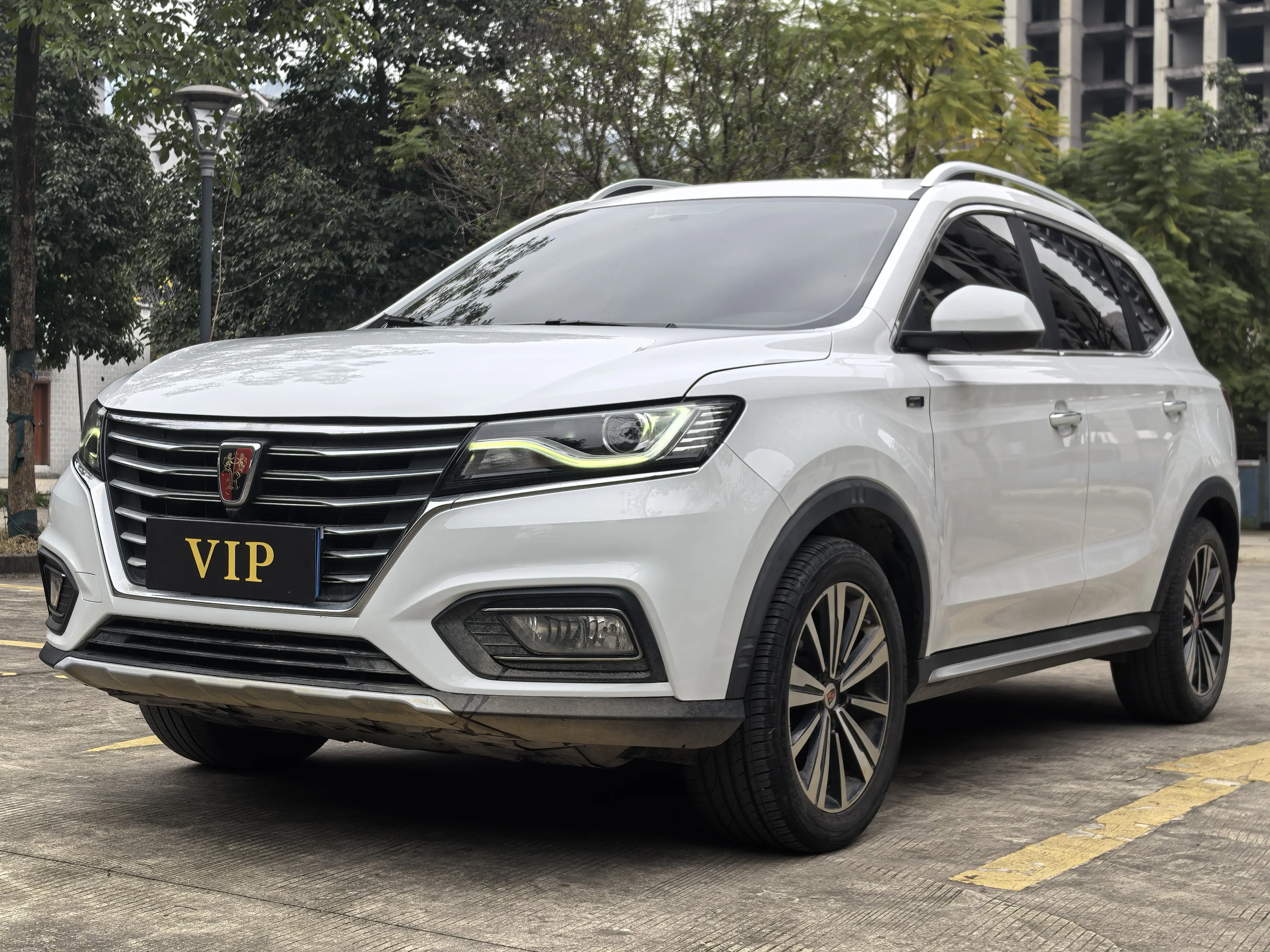 Roewe RX5  из Китая