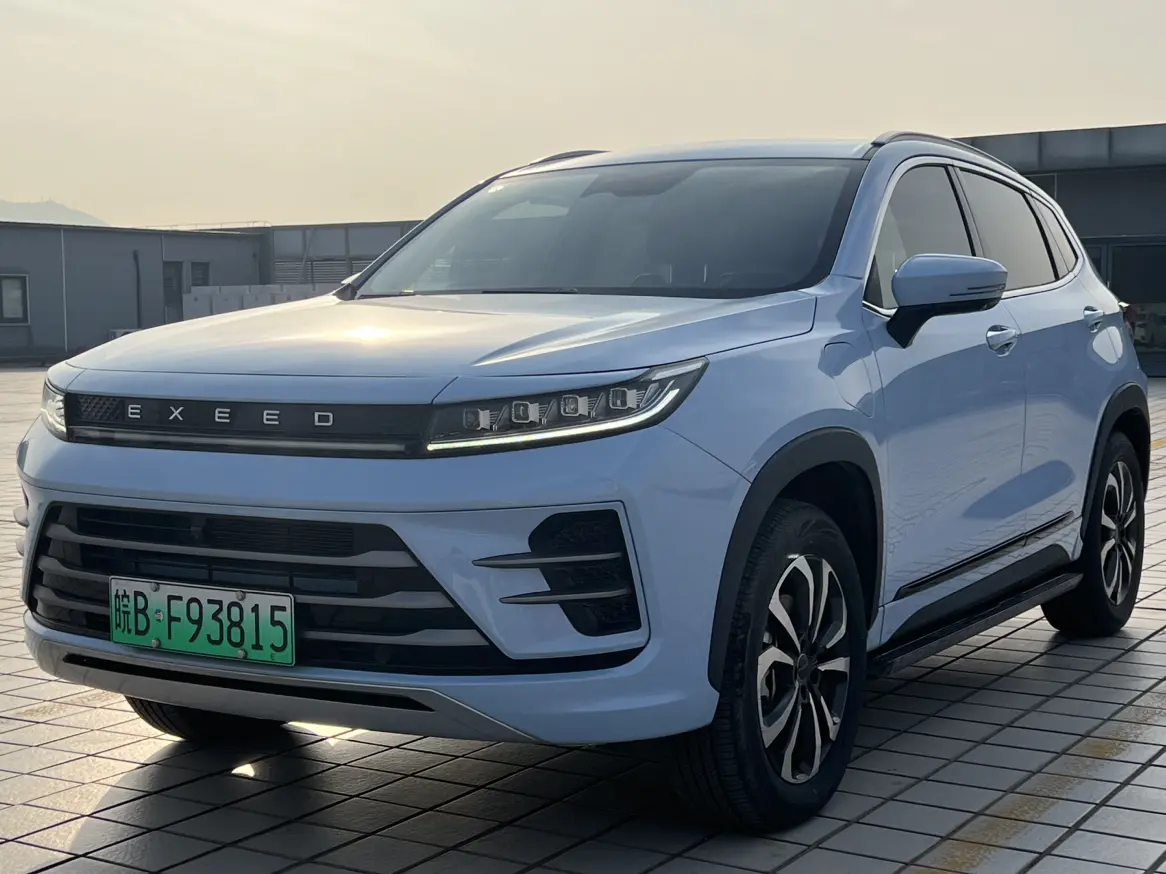 Exeed Xingtu Zhuifeng C-DM  из Китая
