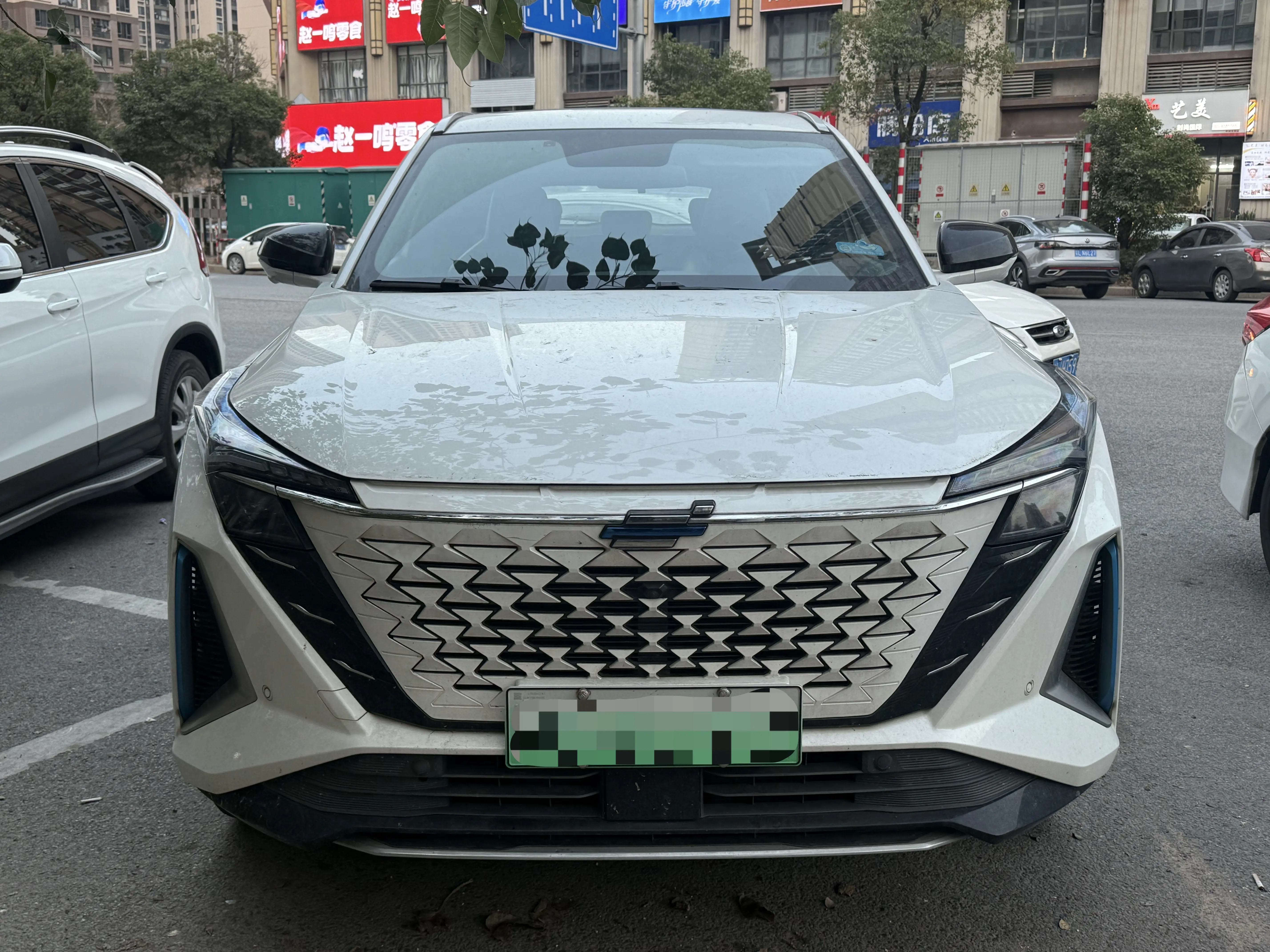 Oshan Changan Auchan Z6 iDD new energy  из Китая