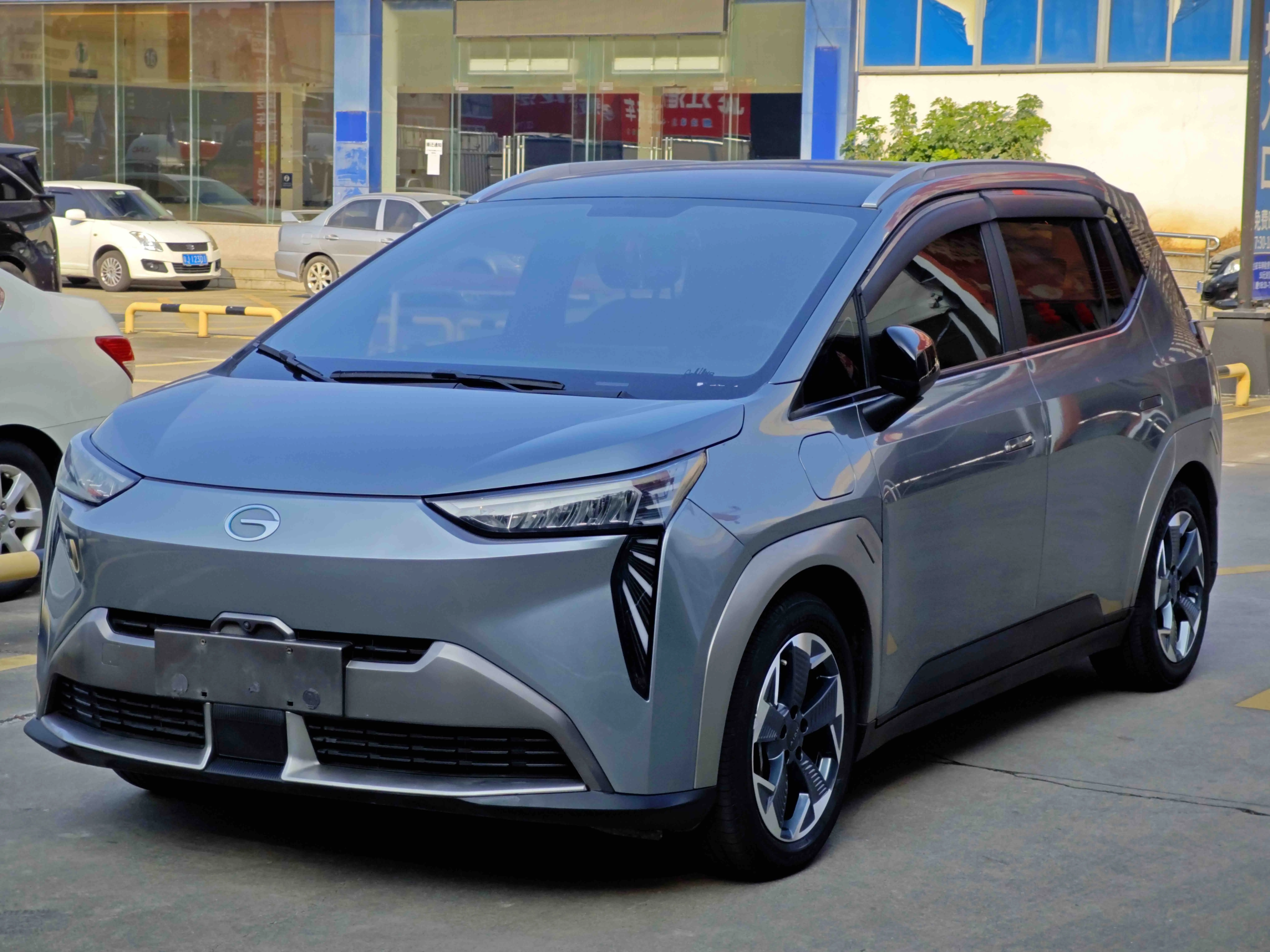 AION Y  из Китая