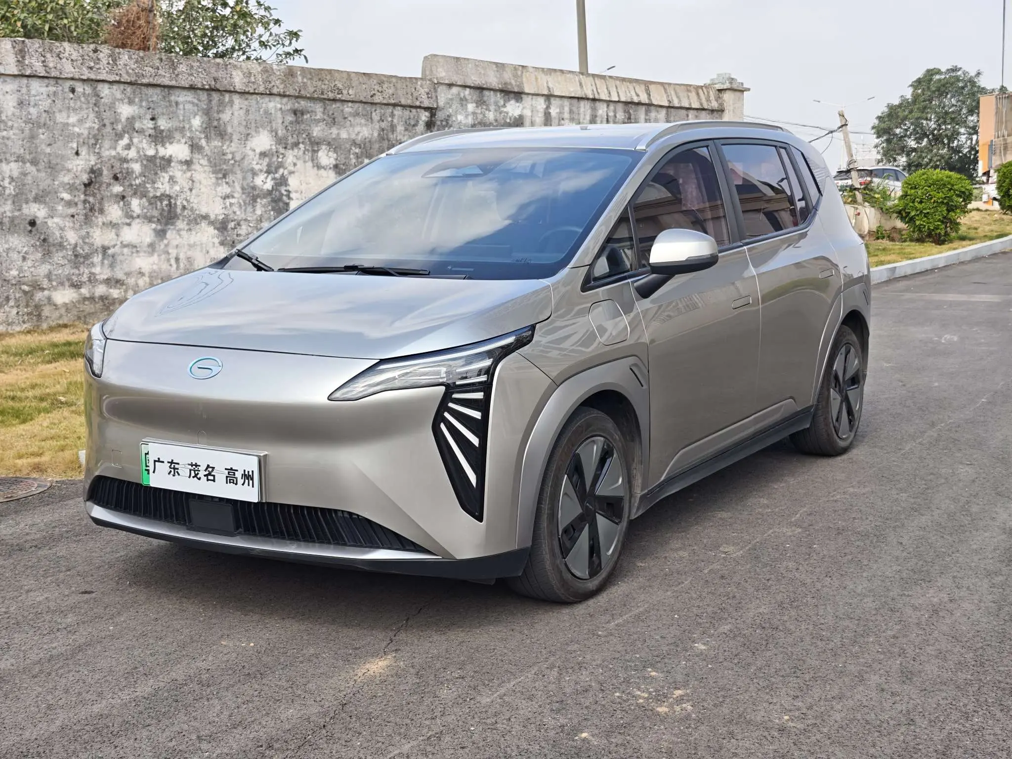 AION Y  из Китая