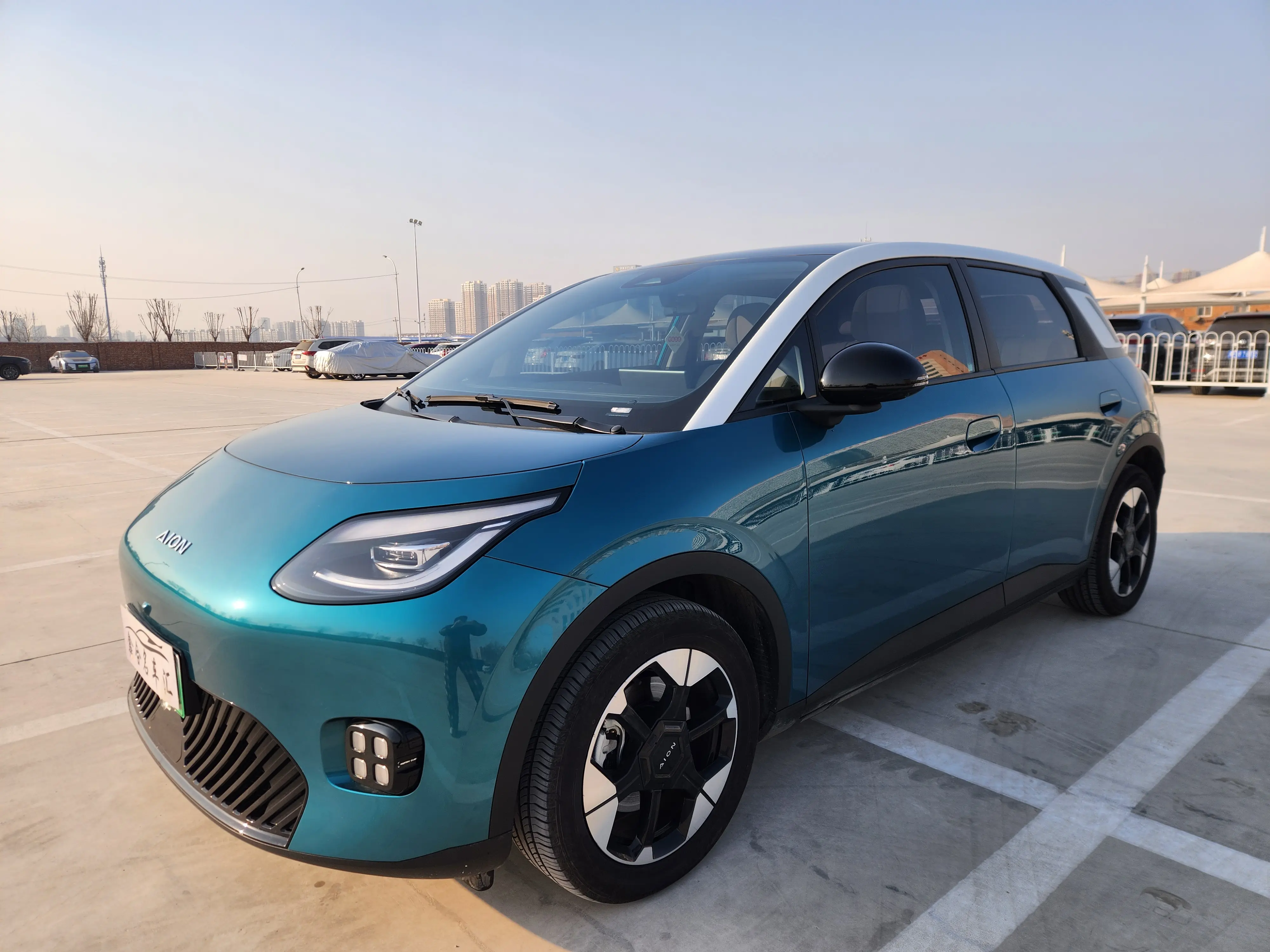 AION UT  из Китая