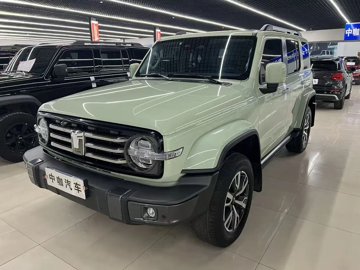 Tank 300  из Китая