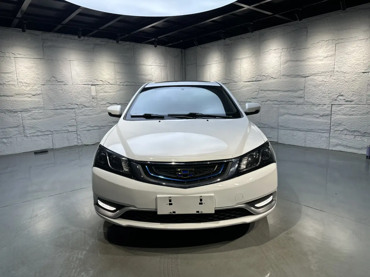 Geely Emgrand PHEV  из Китая