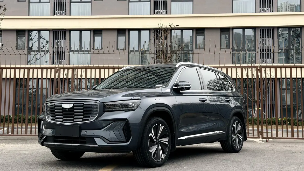 Geely Monjaro (Xingyue L)  из Китая