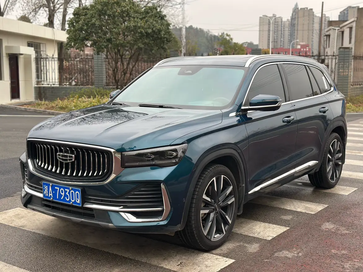 Geely Monjaro (Xingyue L)  из Китая