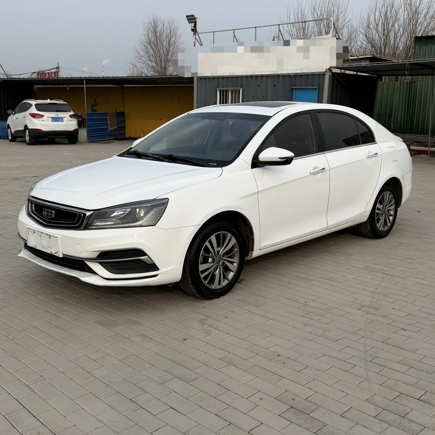 Geely Emgrand  из Китая