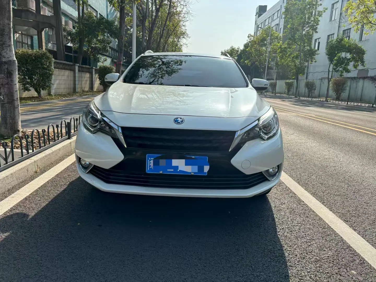 Kai Chen Venucia T90  из Китая