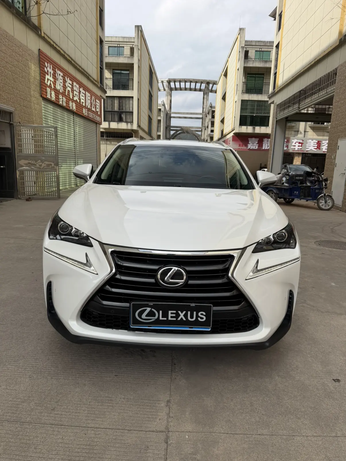 Lexus NX  из Китая