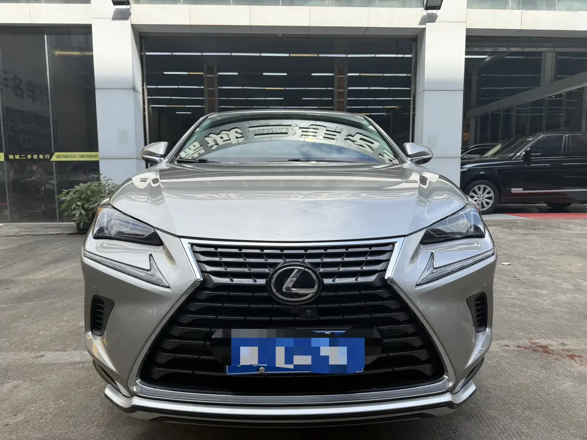 Lexus NX  из Китая