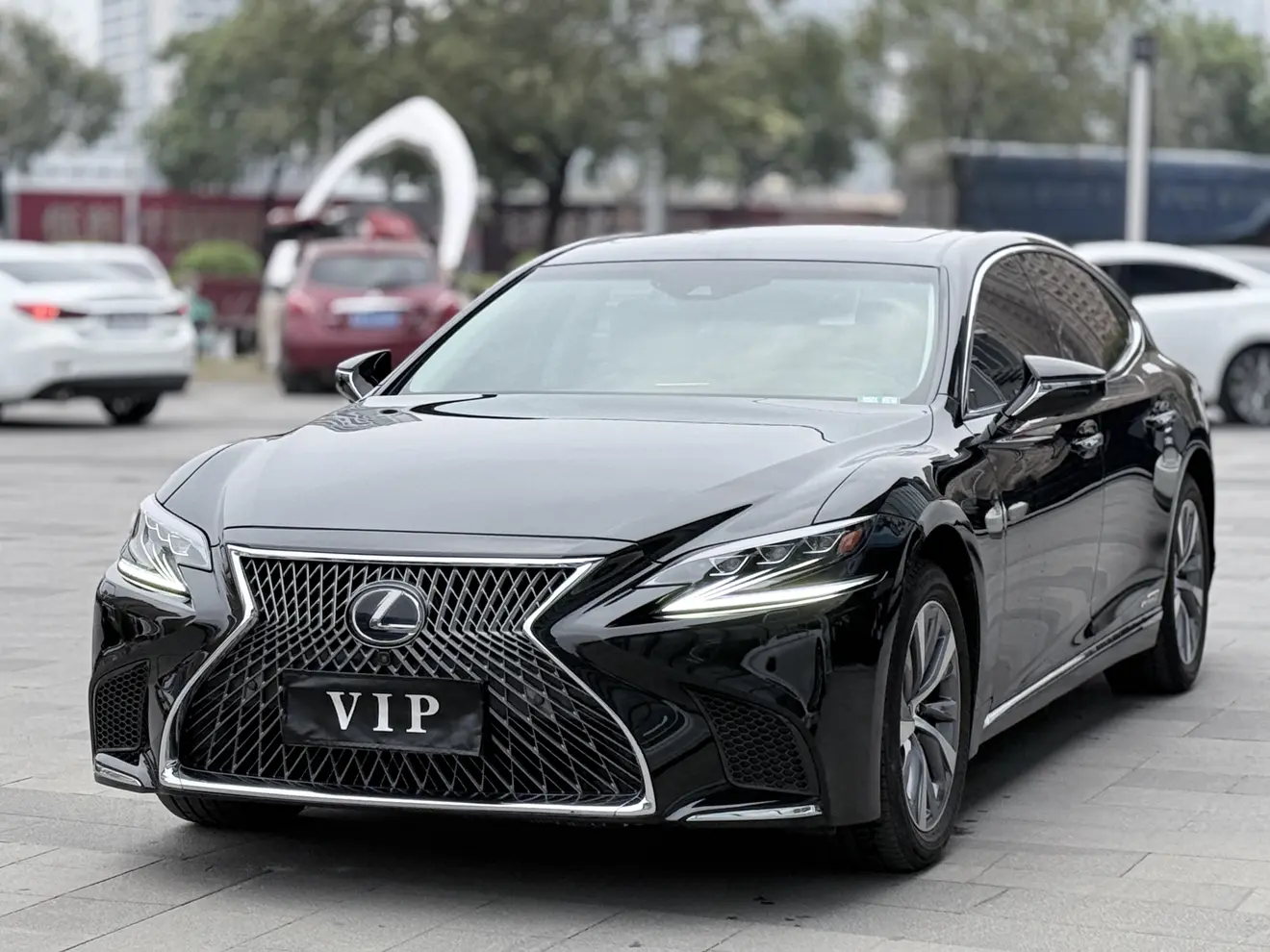 Lexus LS  из Китая