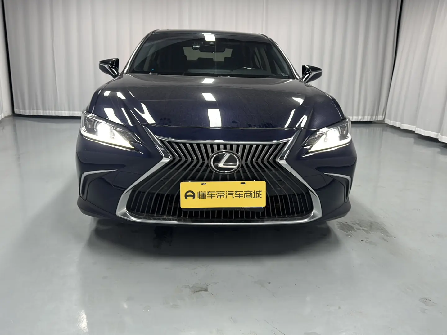 Lexus ES  из Китая