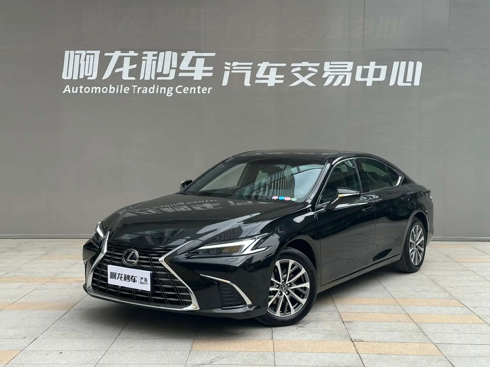 Lexus ES  из Китая