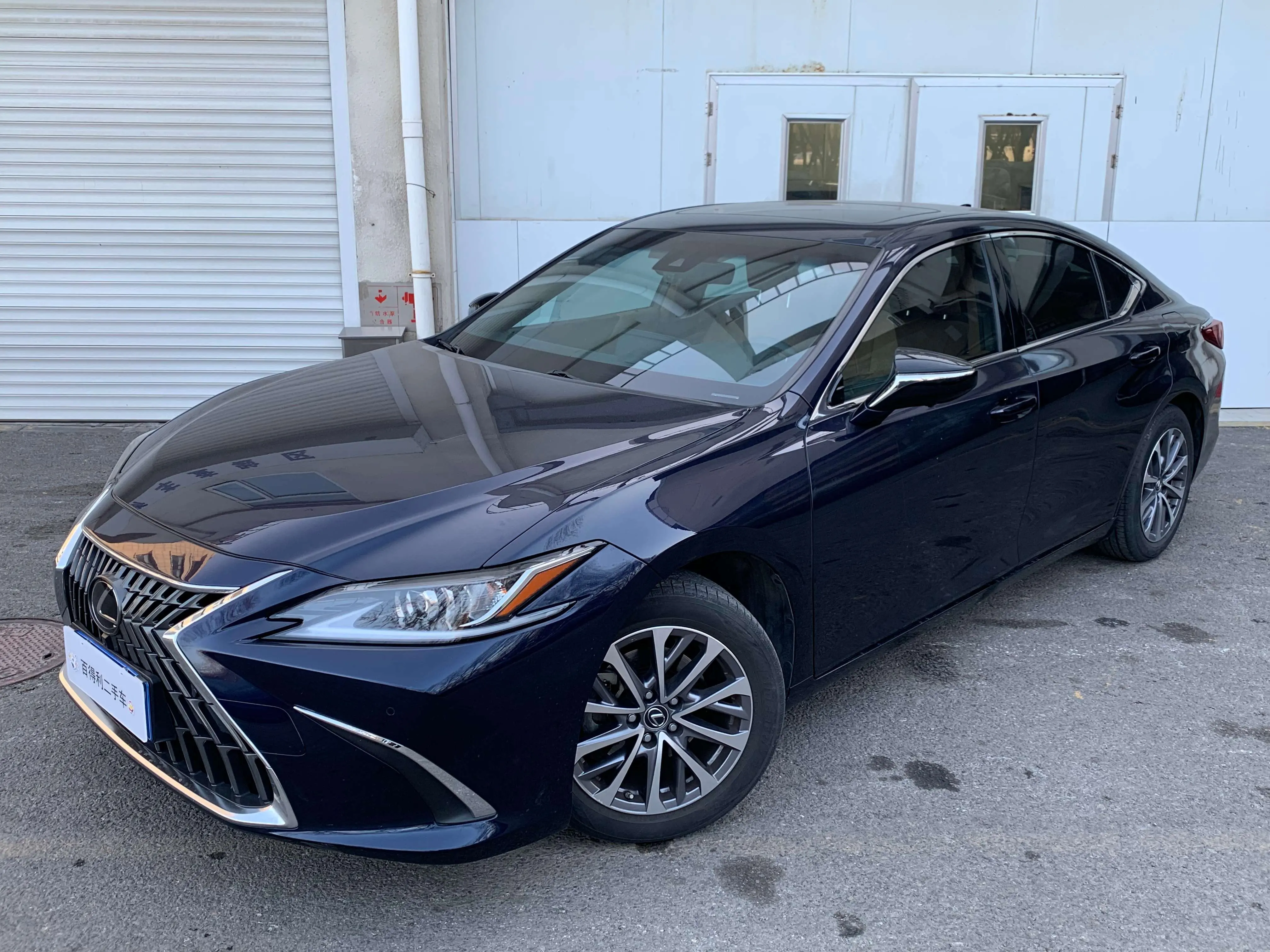 Lexus ES  из Китая