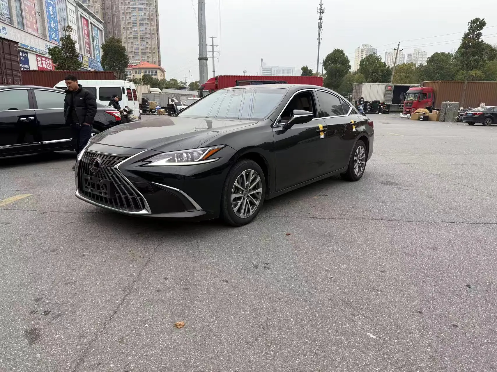 Lexus ES  из Китая