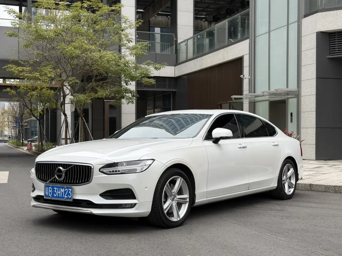 Volvo S90  из Китая